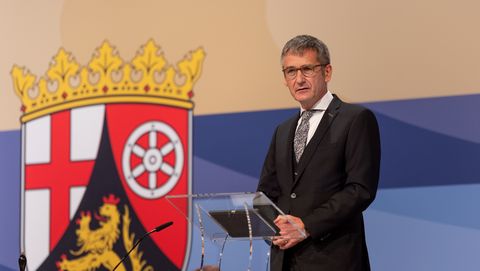 Hendrik Hering am Rednerpult