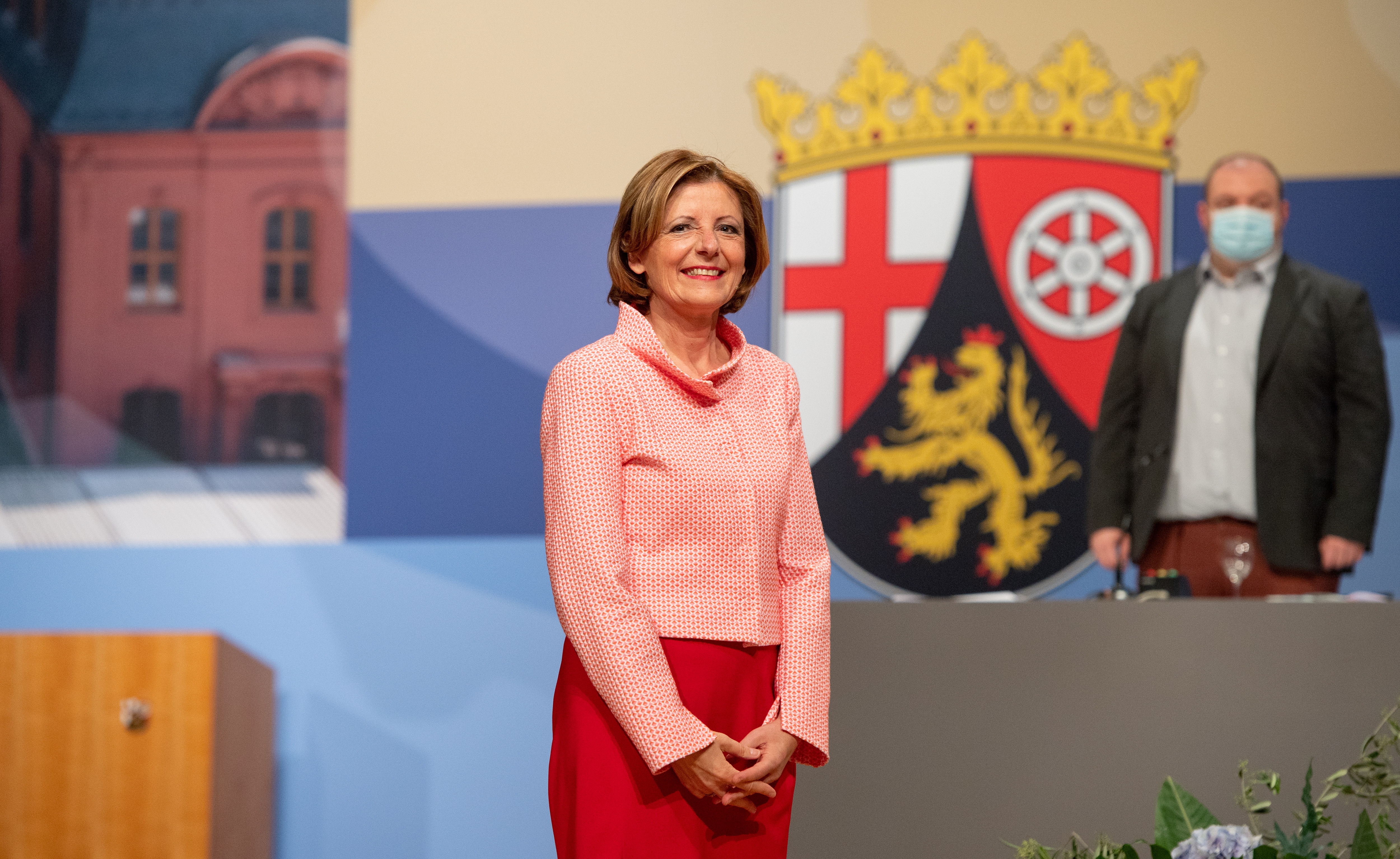 Frau Dreyer im Profil